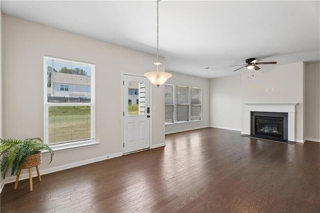 Building Photo - 5740 Wheeler Ridge Rd