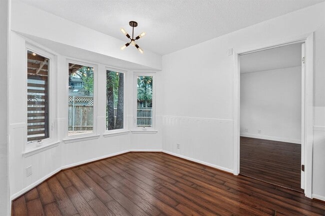 Building Photo - 1804 Stagecoach Trail
