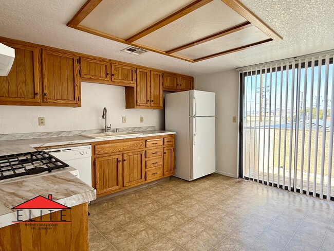 Building Photo - 924AT