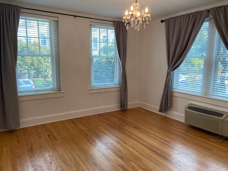 Bedroom - 2410 20th St NW