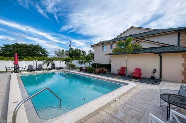 Building Photo - 1429 Cape Coral Pkwy W