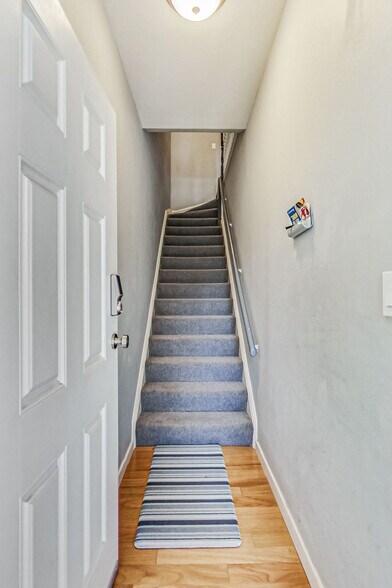 Building Photo - 766 Natoma St