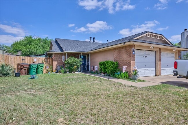 Building Photo - 2003 Old W Pl