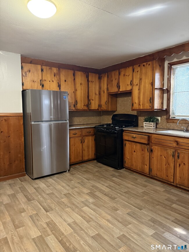 Building Photo - 8 Rodgers Pl