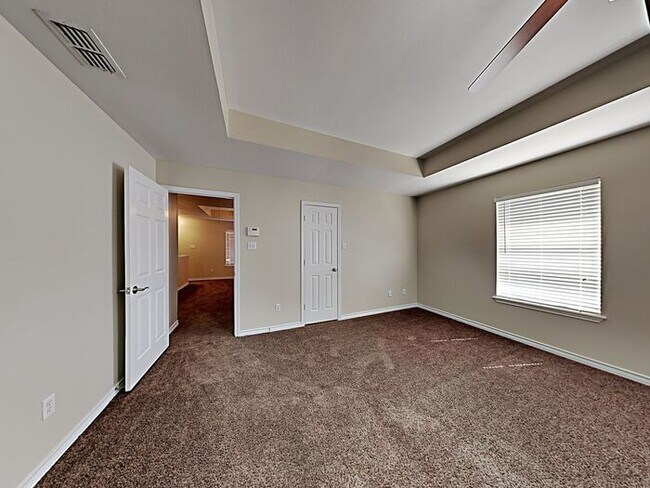 Building Photo - No App Fees.
