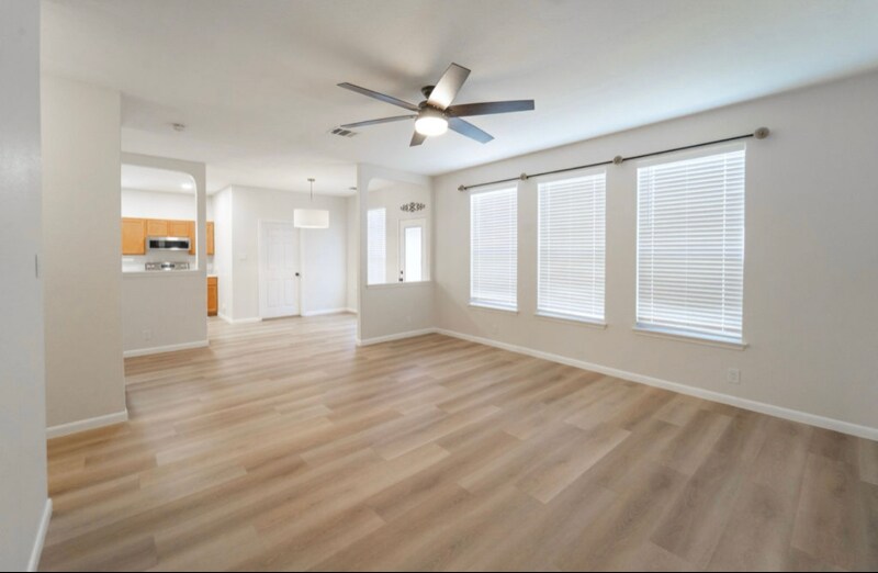 Building Photo - 16911 Lancaster Gap
