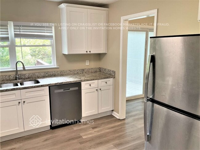 Building Photo - 3141 Flat Shoals Rd