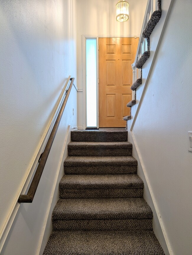 Building Photo - 2722 Park Ave