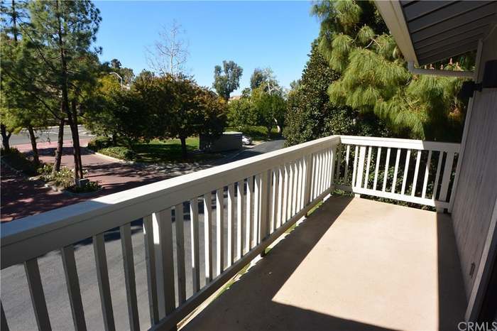 Building Photo - 137 S Stonebrook Dr