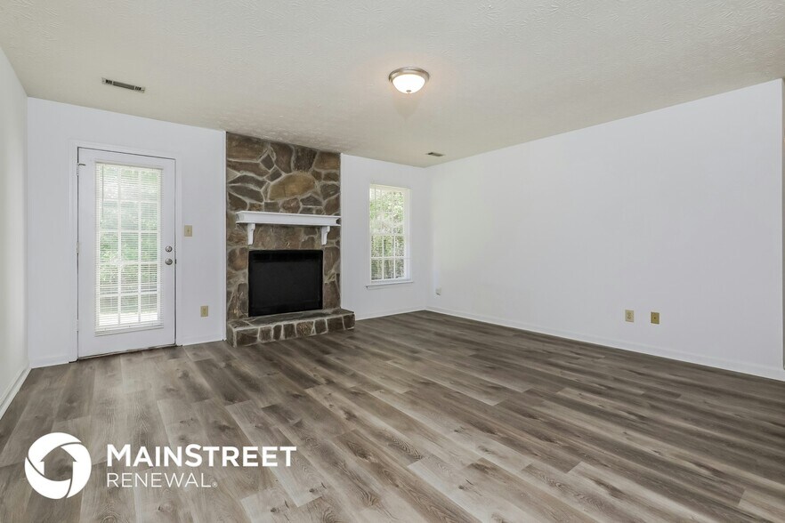 Building Photo - 335 Cornwallis Way