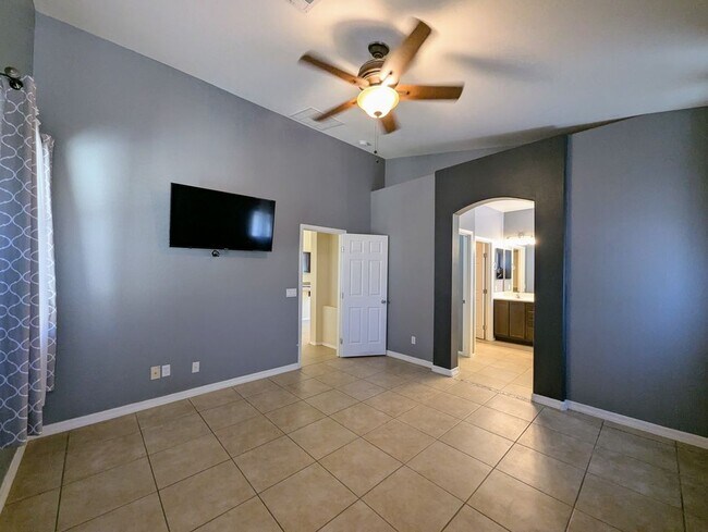 Building Photo - 3731 W St Kateri Dr