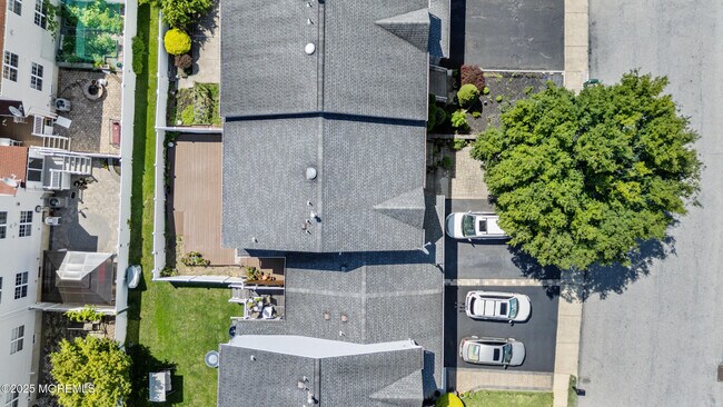 Building Photo - 7 Warbler Rd