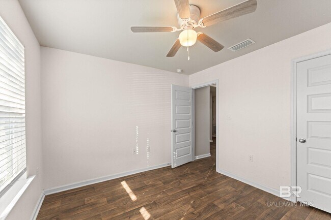 Building Photo - 10767 War Emblem Ave