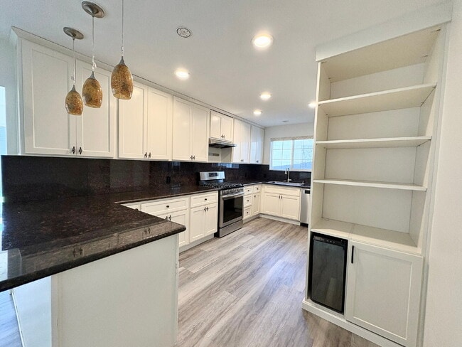 Building Photo - Spacious Single Family Home in Lakes & Birds Fremont