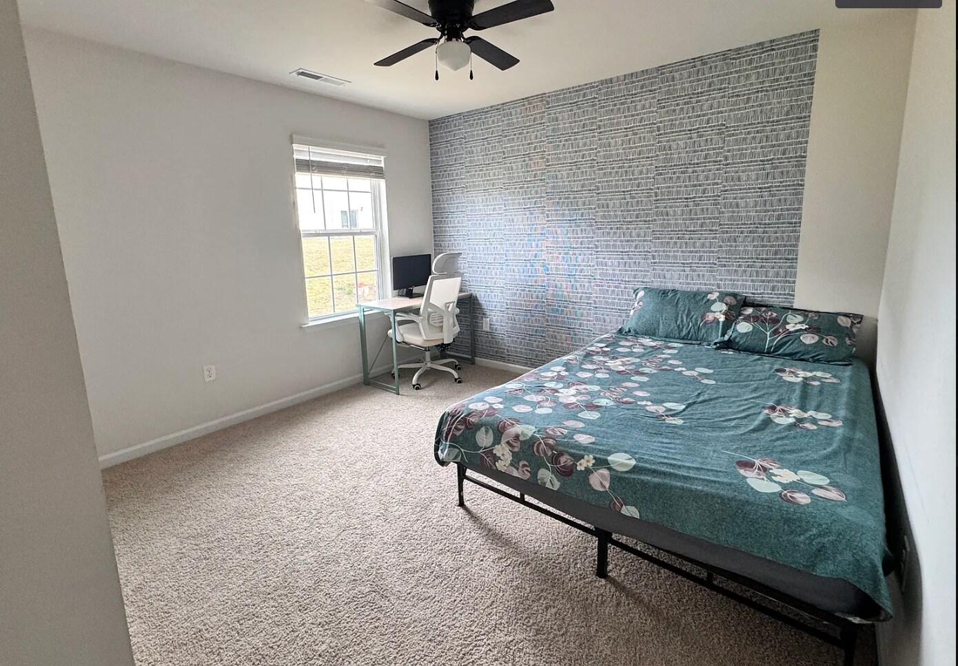 Building Photo - Room in Townhome on Arkose Dr