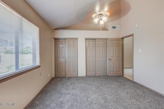 Building Photo - 4517 Loma De Cobre Dr