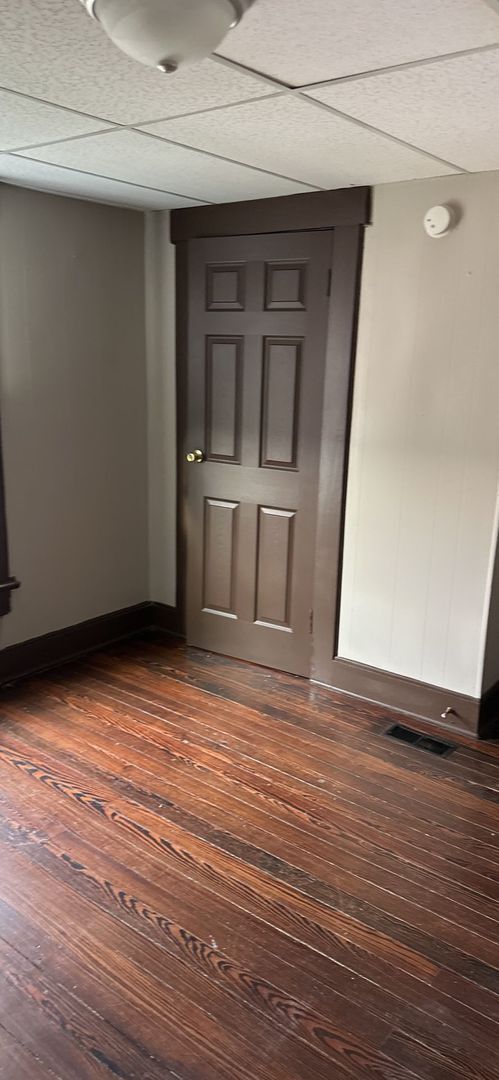 Building Photo - **Deposit Special $500** 526 Brandt 3BR/1B...