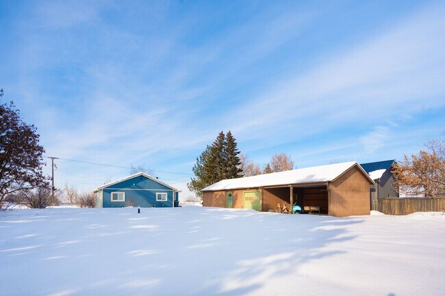 Building Photo - 5080 Gooch Hill Rd