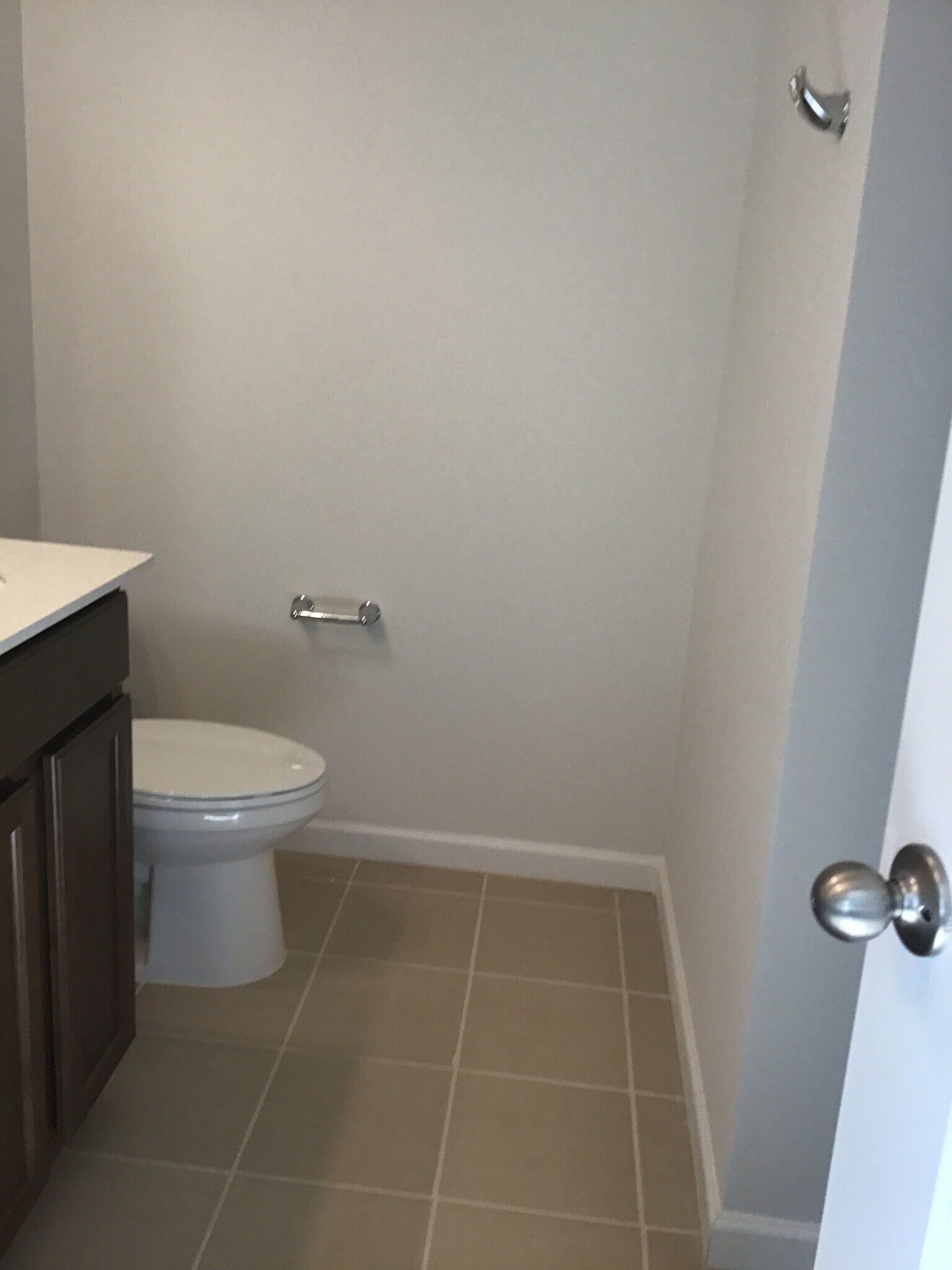 Building Photo - Room in Townhome on Beatty Woods Dr