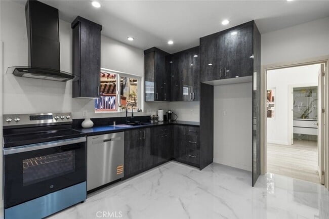 Building Photo - 10801 1/2 Wescott Avenue Unit
