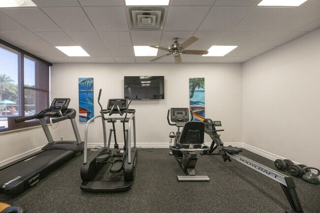 Building Photo - 305 N Pompano Beach Blvd