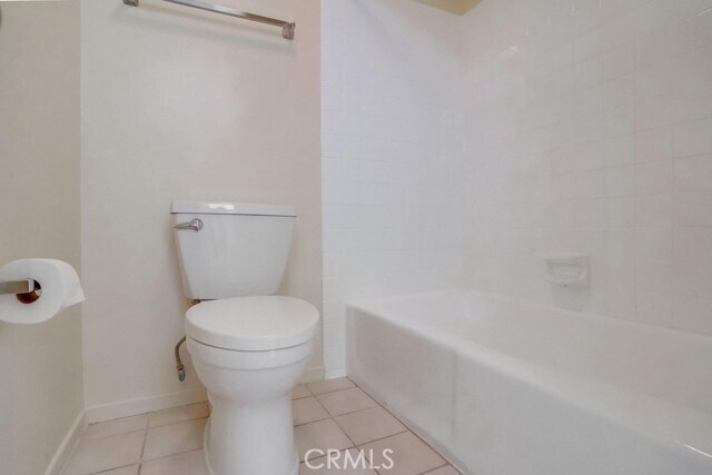 Building Photo - 3200 La Rotonda Dr