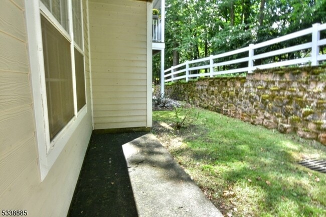 Building Photo - 1071 Cambridge Ct