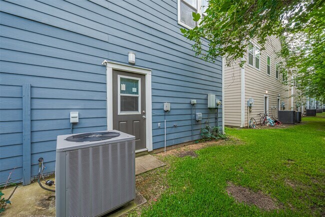 Building Photo - 15210 Addicks Stone Dr