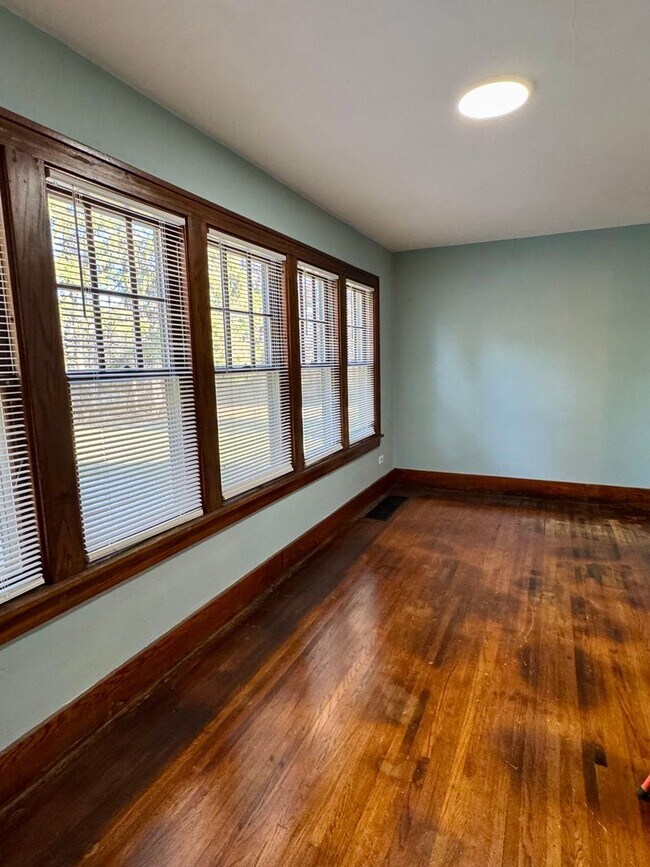 Building Photo - Charming 4-Bedroom Home in Private Setting
