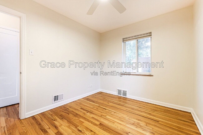 Building Photo - 3075 N Dahlia St