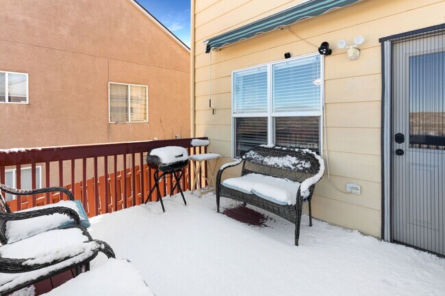 Building Photo - 6994 Ketchum Dr