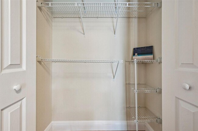 Building Photo - 4714 Monarch Way