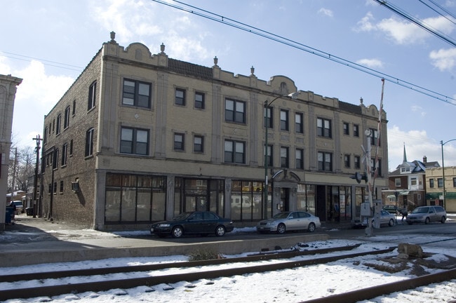 Primary Photo - 2235 E 71st St Chicago, IL 60649