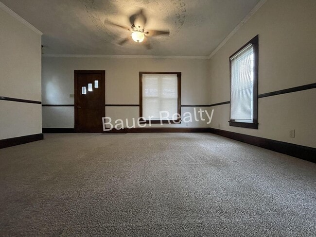 Building Photo - Two Bedroom, 1 1/2 Baths