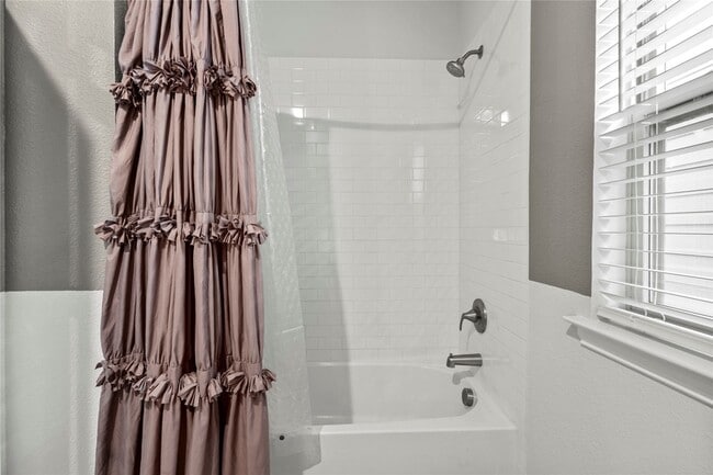 Building Photo - 7557 Sheboygan Ave