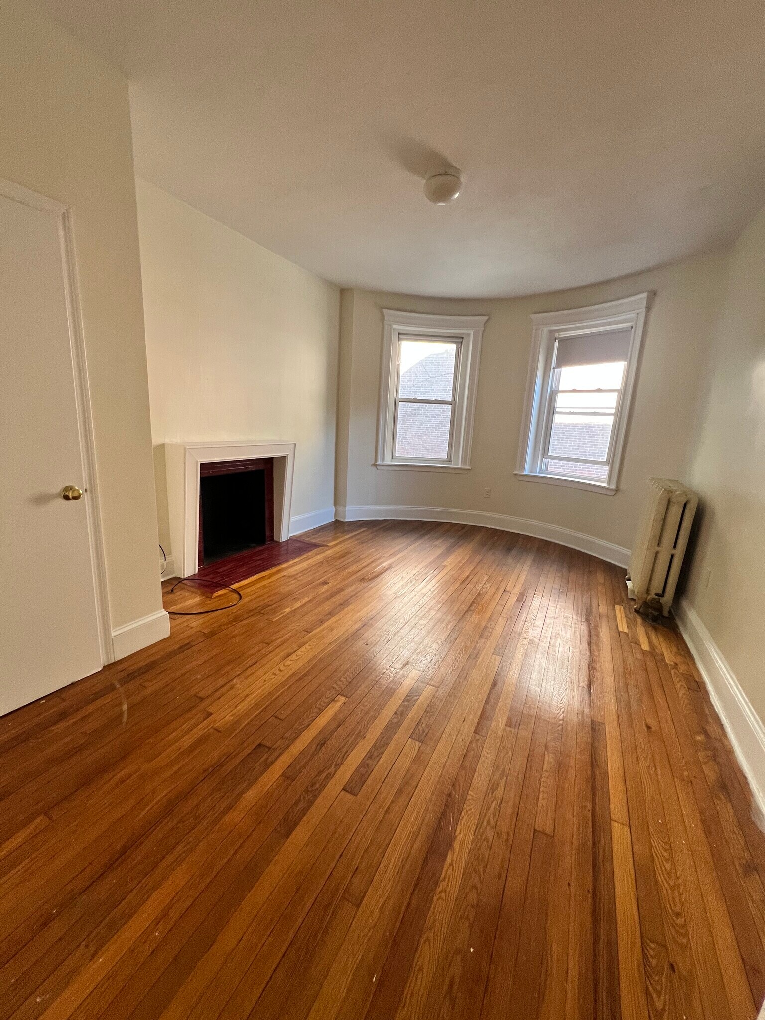 Building Photo - 1784 Beacon St