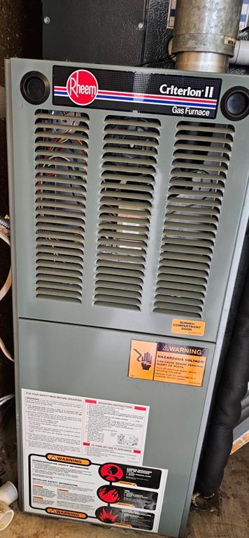 Building Photo - 5409 Duval St