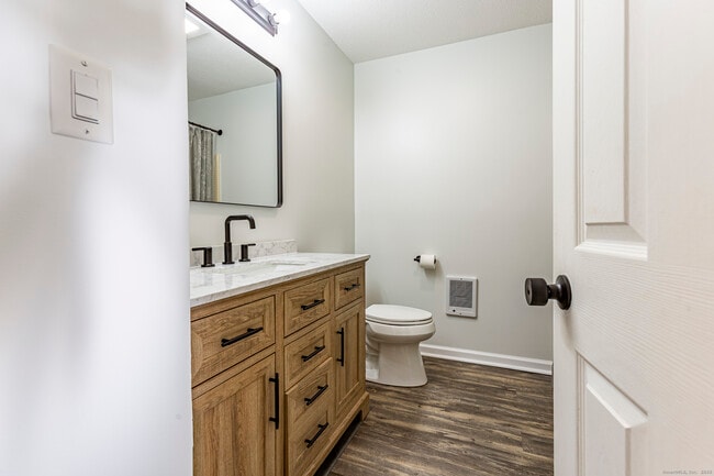 Building Photo - 187 Lovers Ln