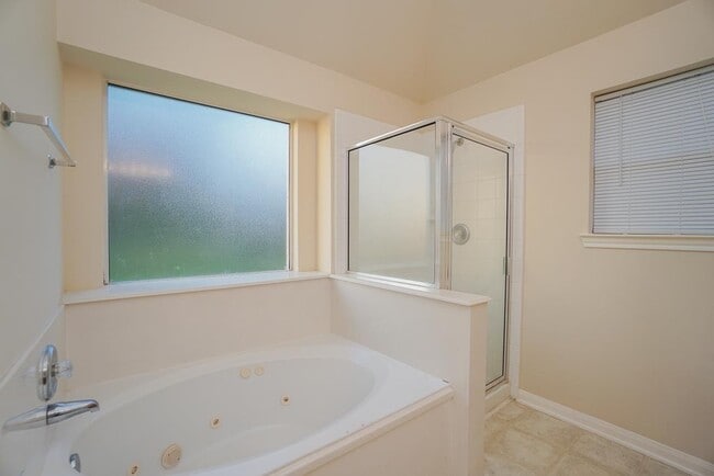 Building Photo - 18818 Dural Dr