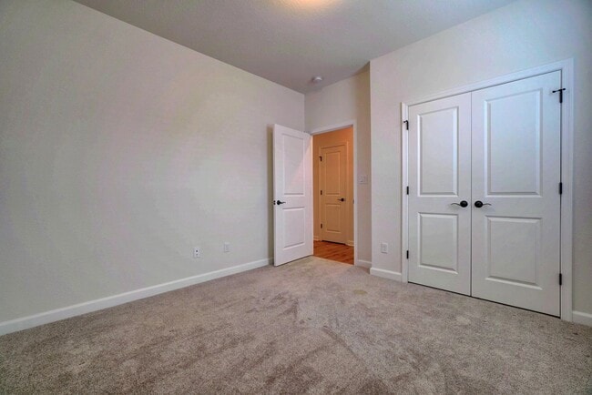 Building Photo - 4 bedroom condo in Suffolk