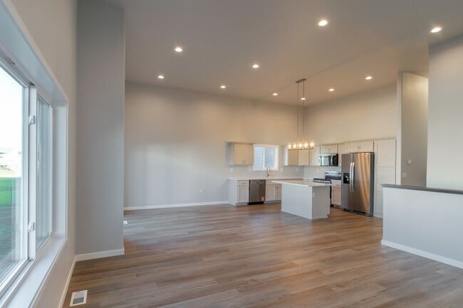 Building Photo - 3626 33rd St S
