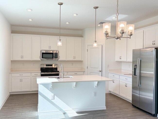 Building Photo - 1327 Normandy Dr