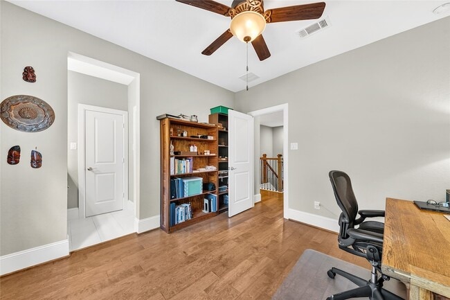 Building Photo - 5727 Brancott Way