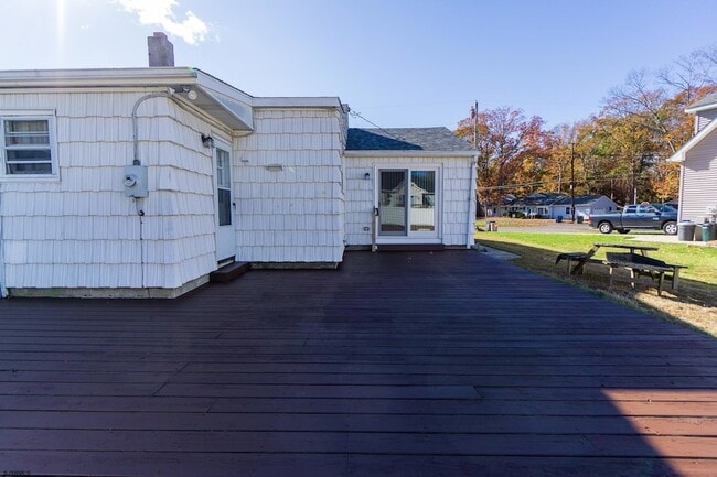 Building Photo - 318 Jefferson Ave