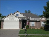 Building Photo - 3 Bedroom East Side Home!