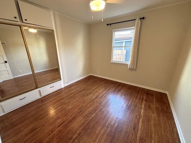 Building Photo - Charming 2 Bedroom 1 Bath home in desirabl...