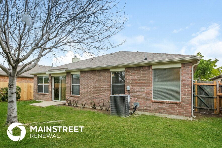 Building Photo - 1804 Little Deer Ln