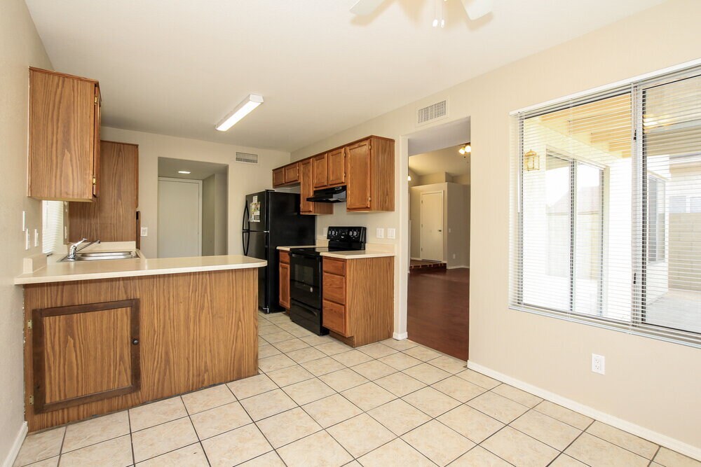Building Photo - 3630 W Escuda Dr