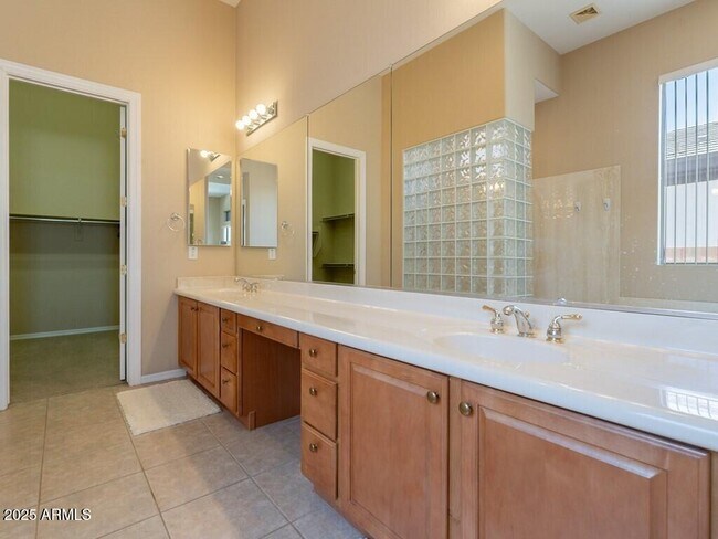 Building Photo - 40505 N Lytham Ct