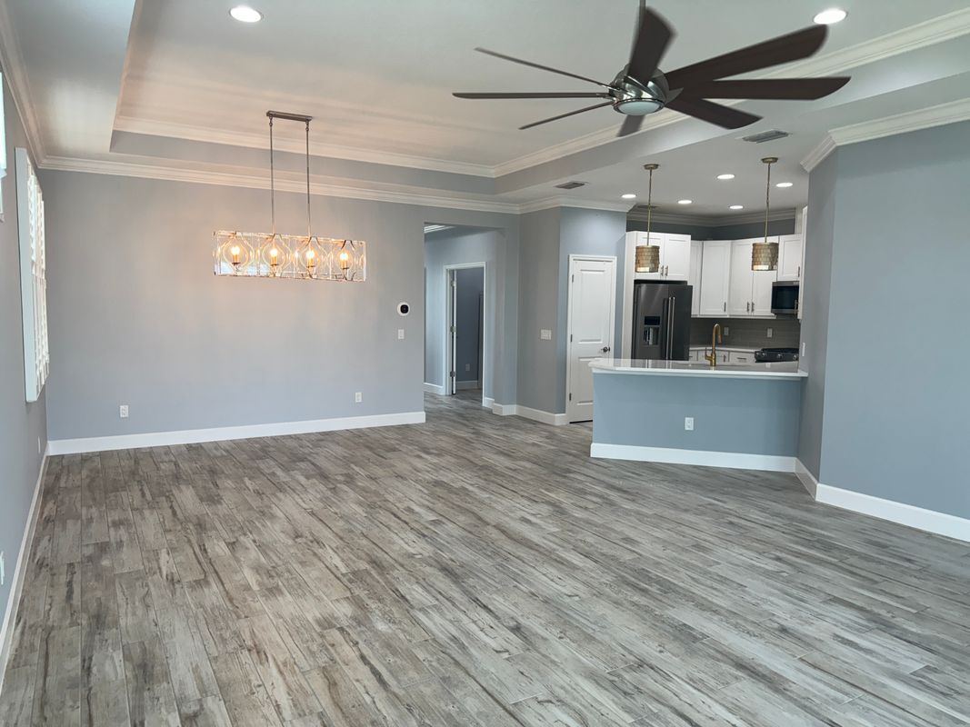 Building Photo - 432 Good Life Wy